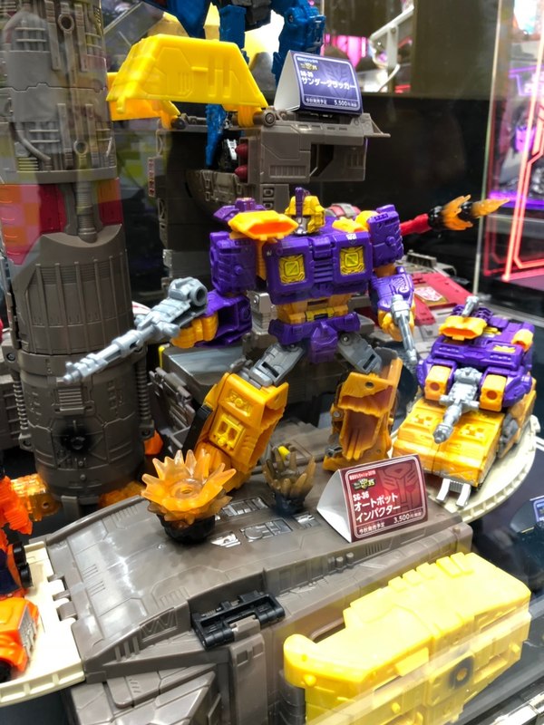 Tokyo Toy Show 2019   Transformers Siege Display Featuring Omega Supreme, Barricade, Impactor And More 06 (6 of 16)